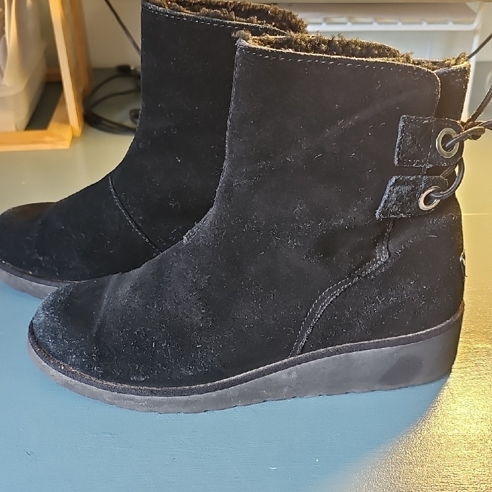 Koolaburra By Ugg Women's Black Suede Ankle Boots Size 8